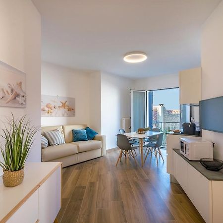 Ferrari Apartments Levante Каорле Экстерьер фото