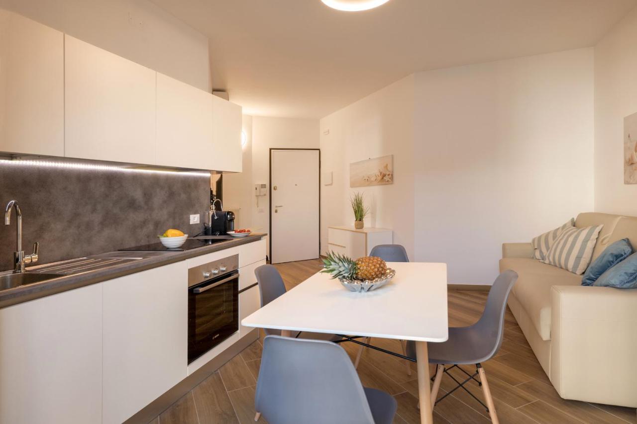 Ferrari Apartments Levante Каорле Экстерьер фото
